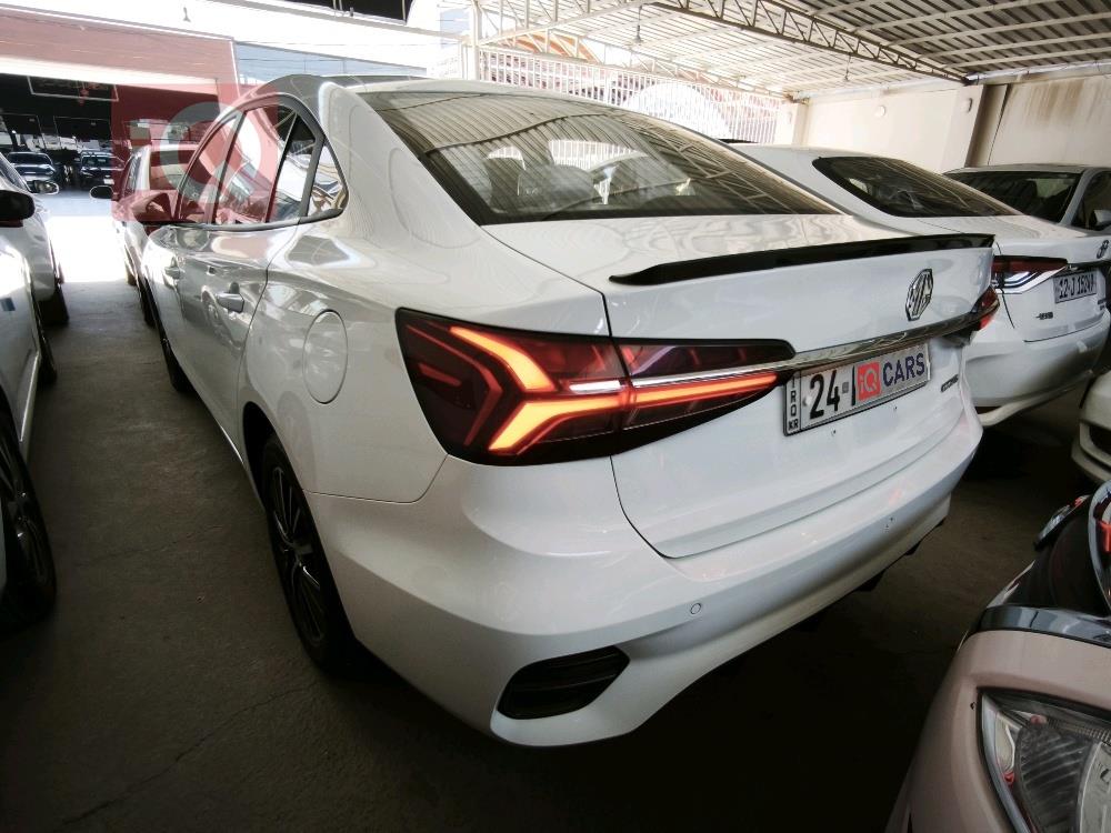 MG 5
